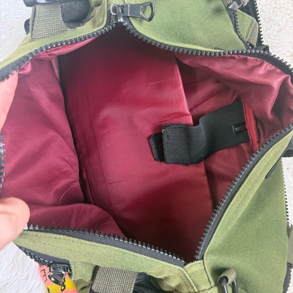 SOVRN Republic Drifter 30L backpack duffle - Picture 9 of 15